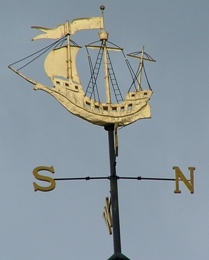 Picture of weather vane on top of City Hall